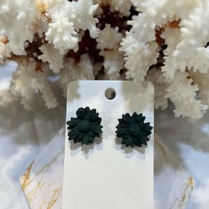 Green flower clay earrings for all occasions
